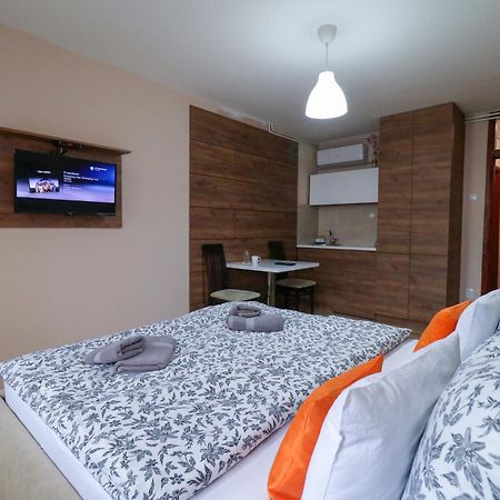 Studio Apartments Maksimovic Ni المظهر الخارجي الصورة
