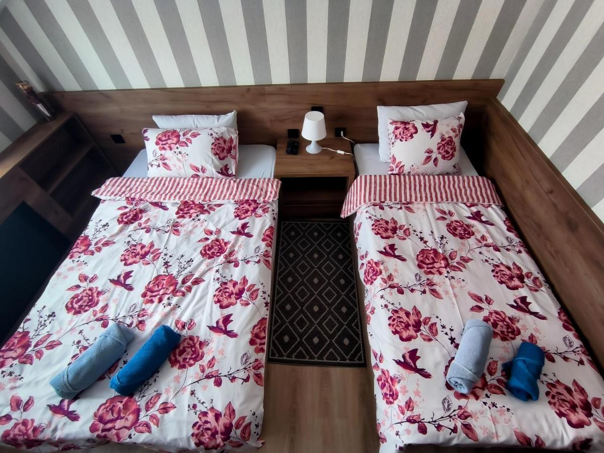 Studio Apartments Maksimovic Ni المظهر الخارجي الصورة